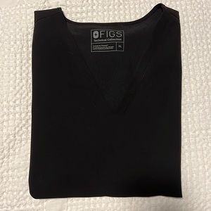 Black Fig Scrub top. Two pockets.